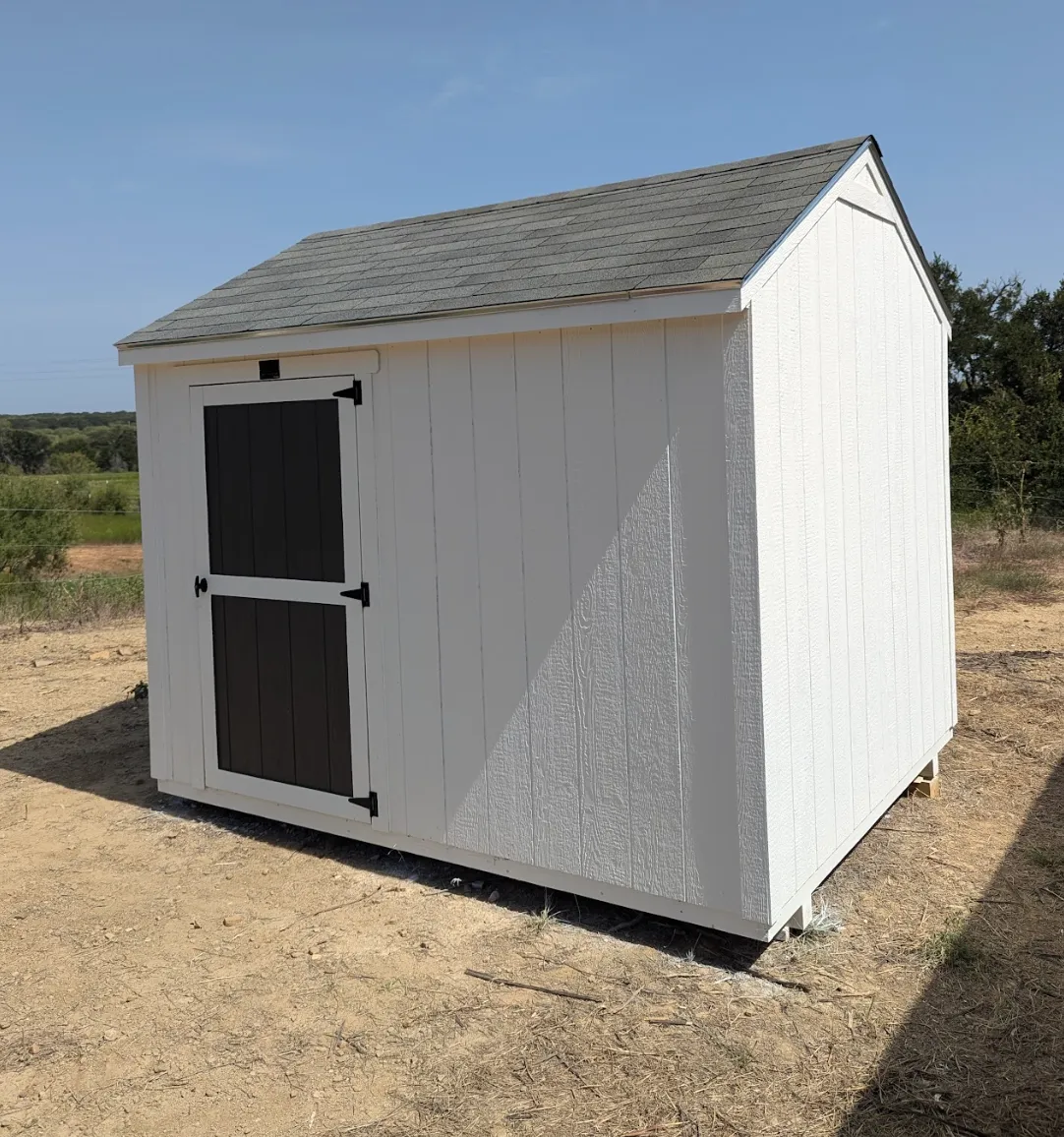 Customer of SE Yard Solutions with their 8x12 garden shed in Weatherford